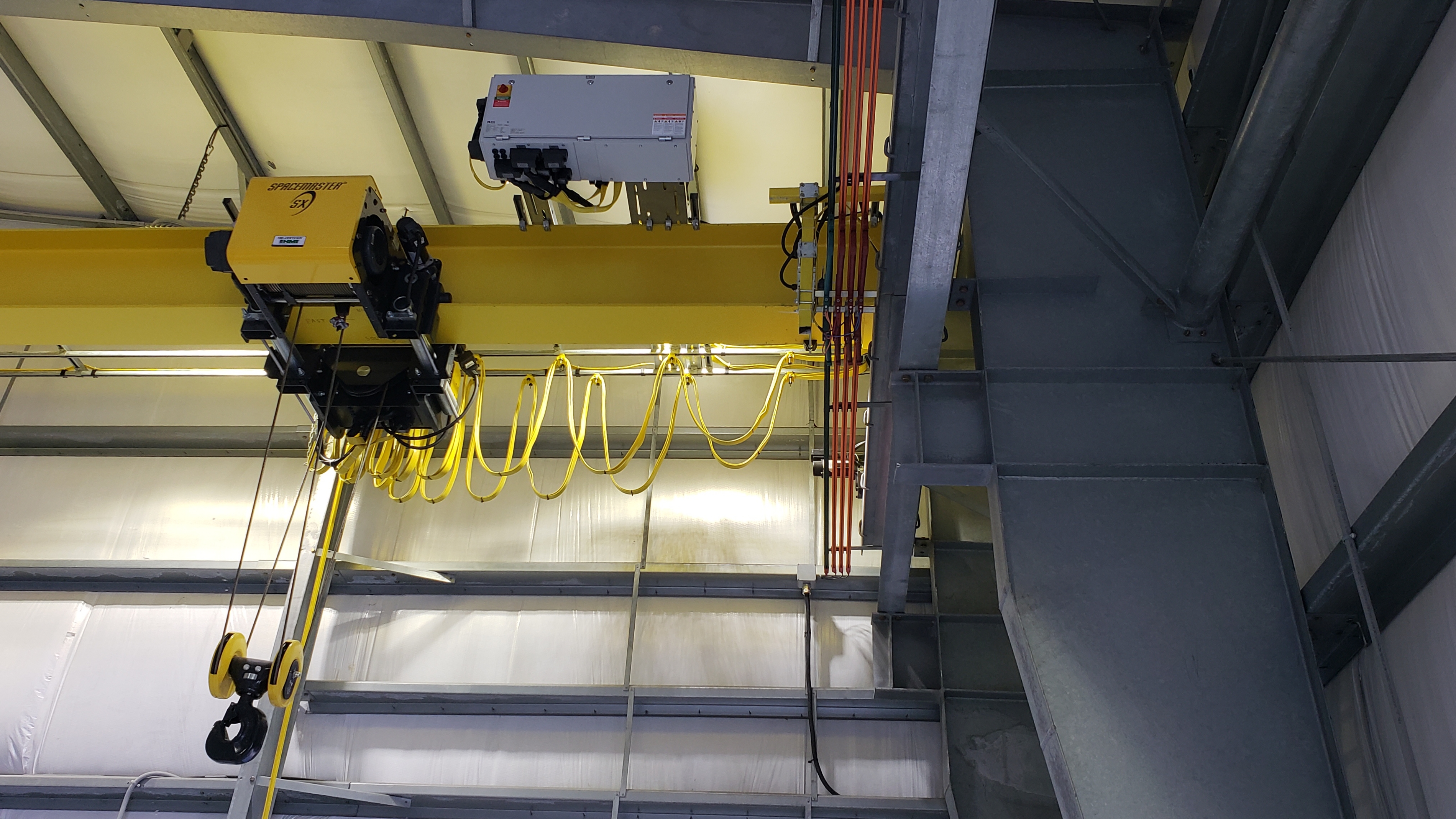 overhead gantry crane